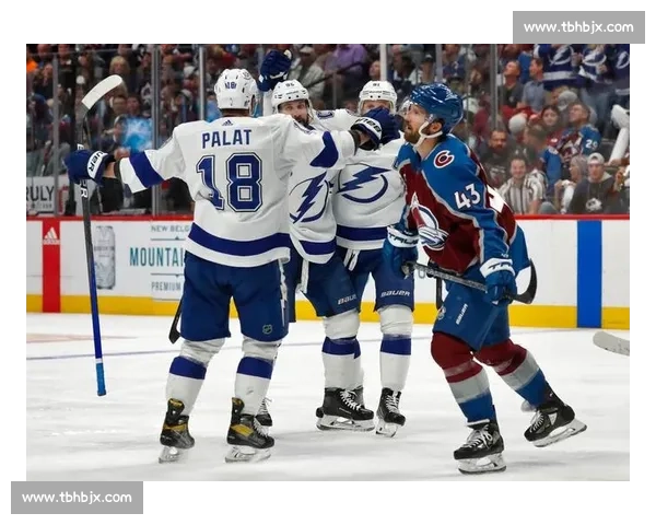 雪崩与闪电的极限对决揭示自然力量的速度与毁灭之美在极端环境中